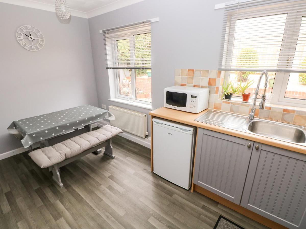 23 Charles Thomas Avenue Villa Pembroke Dock Kültér fotó
