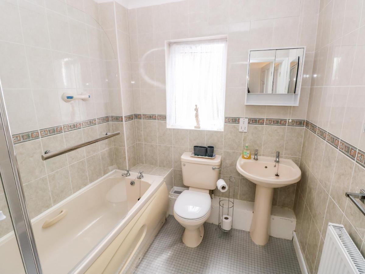 23 Charles Thomas Avenue Villa Pembroke Dock Kültér fotó