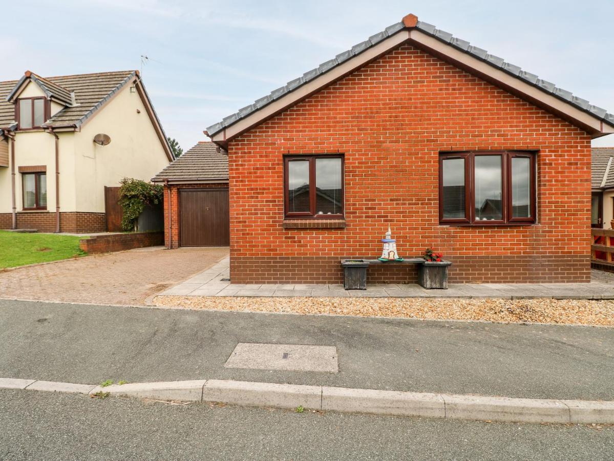 23 Charles Thomas Avenue Villa Pembroke Dock Kültér fotó
