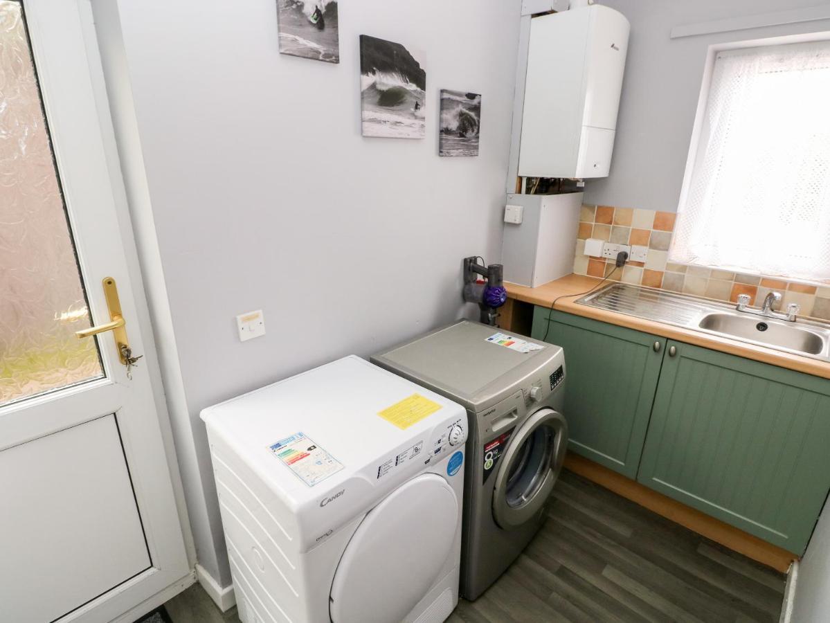 23 Charles Thomas Avenue Villa Pembroke Dock Kültér fotó