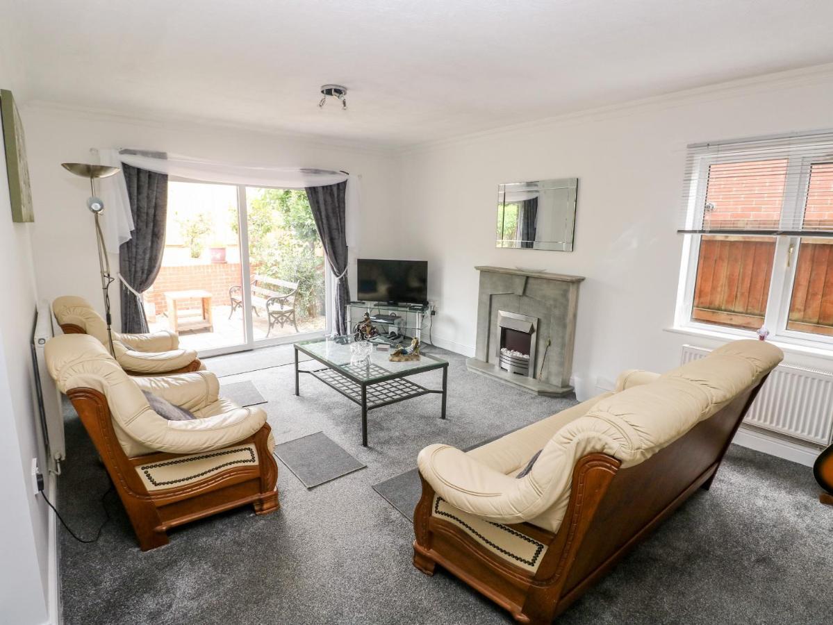 23 Charles Thomas Avenue Villa Pembroke Dock Kültér fotó